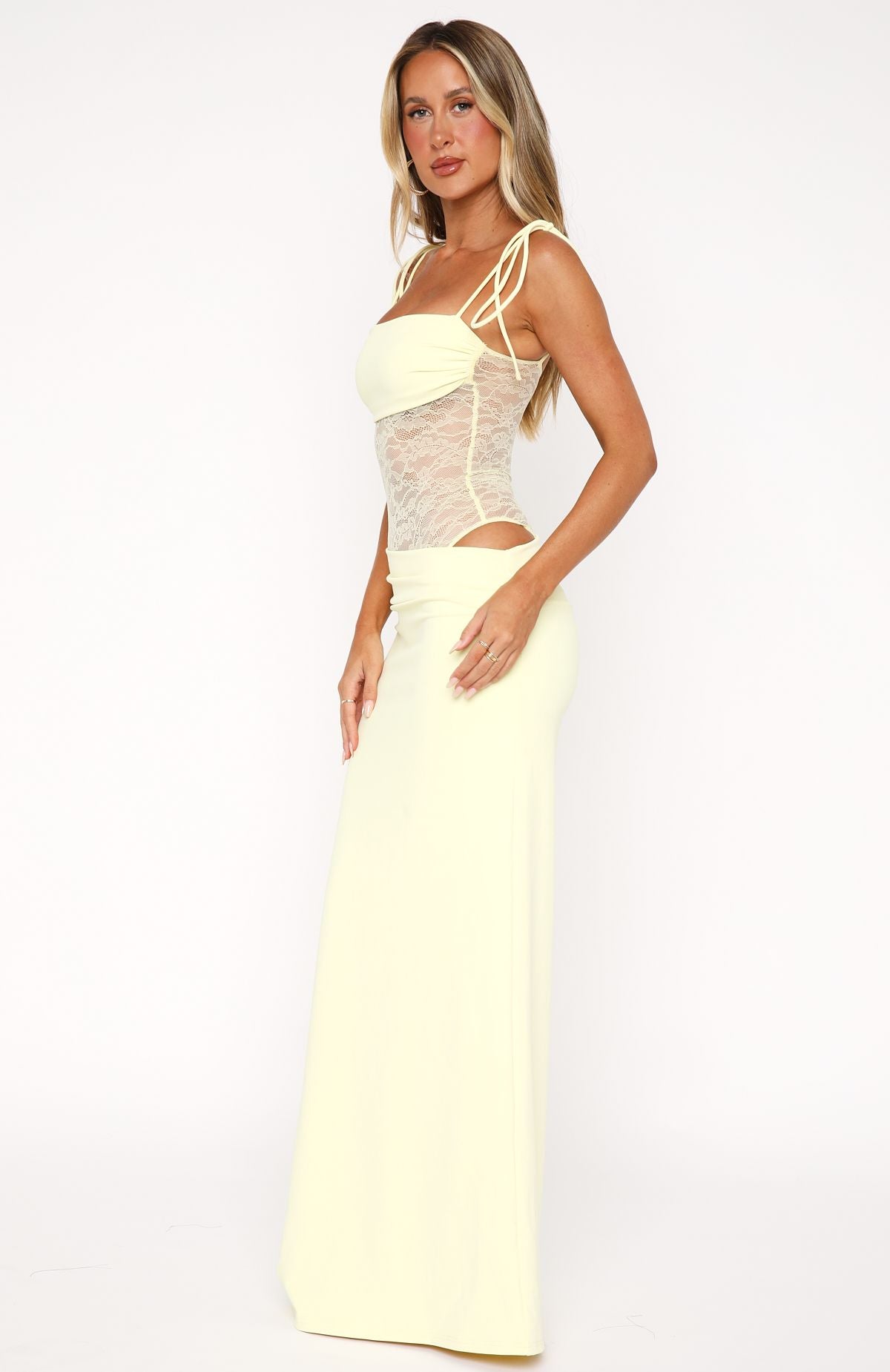 AMALINA MAXI DRESS ( FREE NECKLACE)