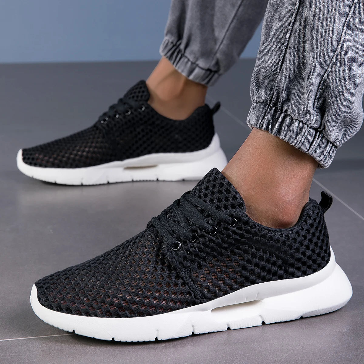 AeroFlex Mesh Sneaker