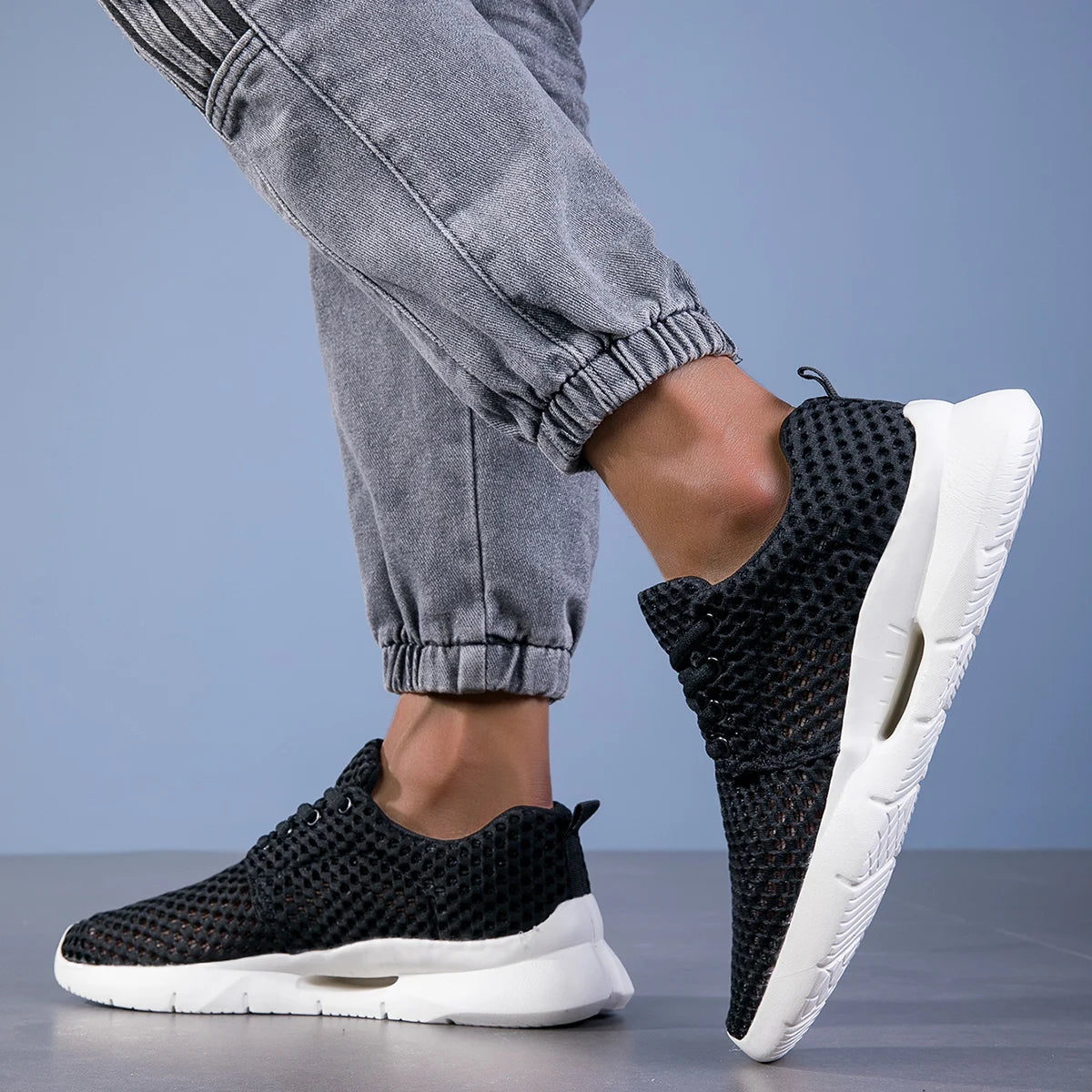 AeroFlex Mesh Sneaker